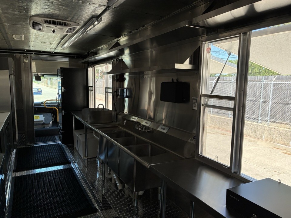 2025 Brand New Food Truck Kitchen on 2012 Ford Gas Truck – Automatic, 104,000 Miles - Image 8