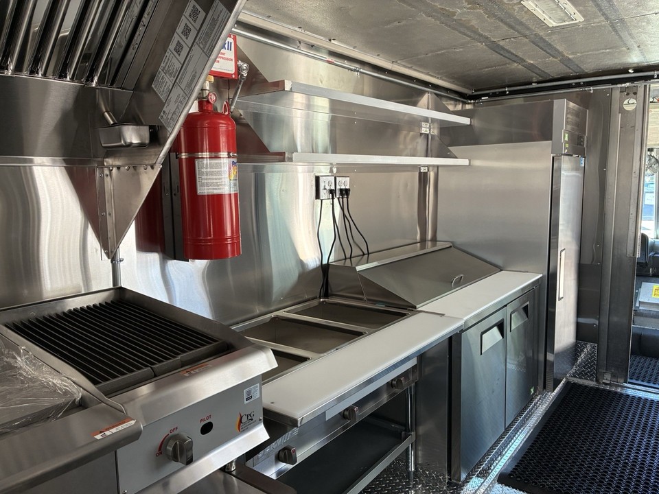 2025 Brand New Food Truck Kitchen on 2012 Ford Gas Truck – Automatic, 104,000 Miles - Image 7