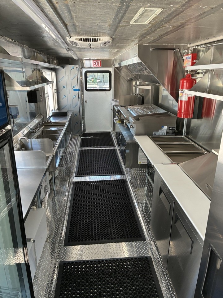 2025 Brand New Food Truck Kitchen on 2012 Ford Gas Truck – Automatic, 104,000 Miles - Image 6