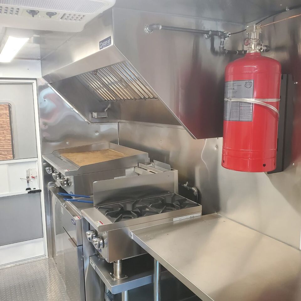 21ft Fully Equipped Food Truck with Brand New Custom Kitchen – Turnkey Mobile Kitchen - Image 8