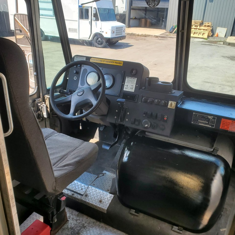 21ft Fully Equipped Food Truck with Brand New Custom Kitchen – Turnkey Mobile Kitchen - Image 7